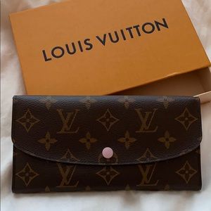 LV Emilie Wallet Rose Ballerine